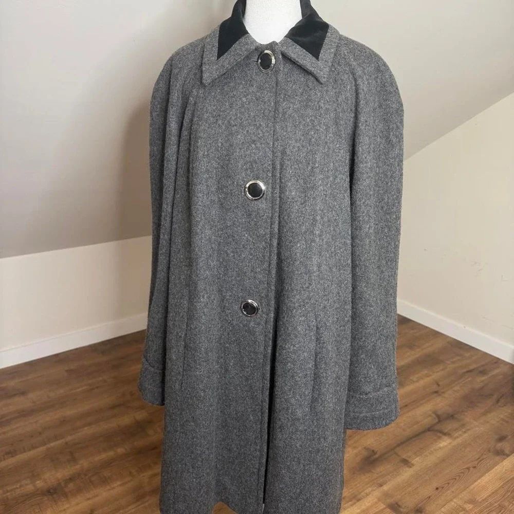 Vintage Jofeld Wool Swing Coat Gray Black Velvet Collar Oversized 90s Statement